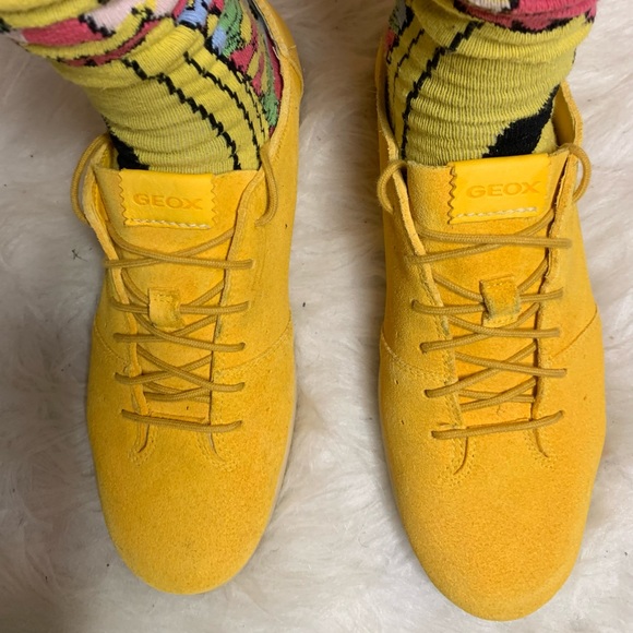 Geox Shoes - Woman’s size 38/US 7Geox Respira two town yellow  tie-up breathable footwear